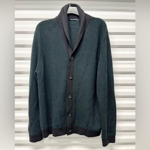 Tahari Sweaters - Tahari cardigan
